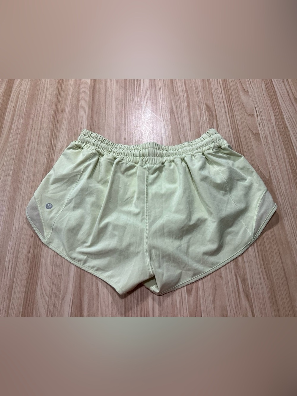 Lululemon Speed Up Shorts 2.5” Size 8 Light Green Running Shorts Offers Welcome